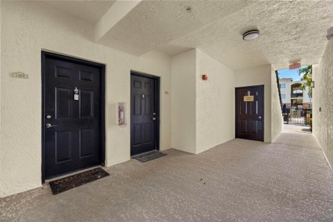 Condo in West Palm Beach, Florida, 2 bedrooms  № 1145807 - photo 12