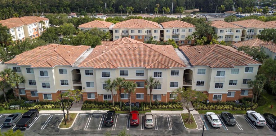 Condo in West Palm Beach, Florida, 2 bedrooms  № 1145807