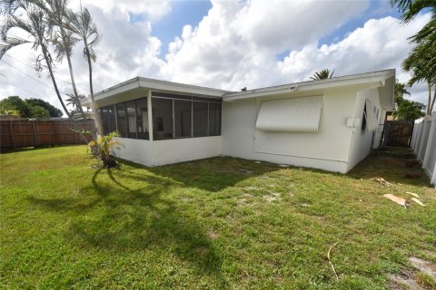 Villa ou maison à vendre à Pembroke Pines, Floride: 2 chambres, 130.43 m2 № 1145806 - photo 21