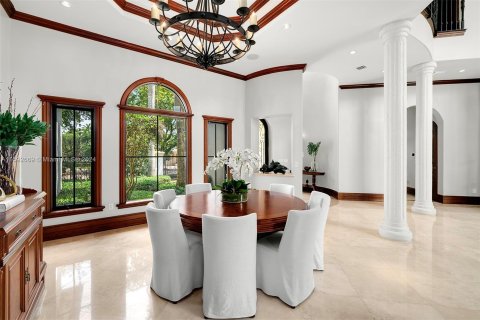 Casa en venta en Coral Gables, Florida, 5 dormitorios, 455.13 m2 № 1215519 - foto 11