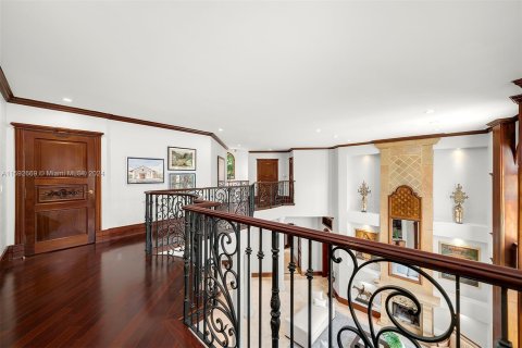 Casa en venta en Coral Gables, Florida, 5 dormitorios, 455.13 m2 № 1215519 - foto 30