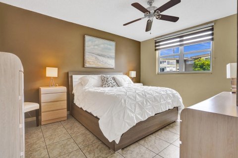 Condo in Lauderdale Lakes, Florida, 1 bedroom  № 950099 - photo 22