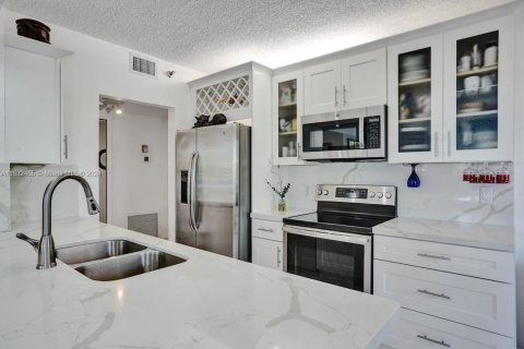 Condominio en venta en Hollywood, Florida, 2 dormitorios, 124.86 m2 № 1294618 - foto 27