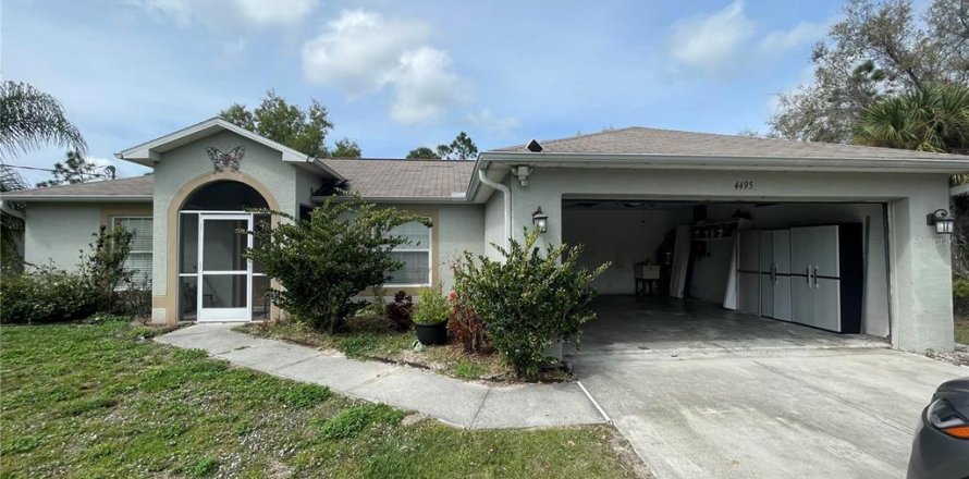 Villa ou maison à North Port, Floride 3 chambres, 115.76 m2 № 1307759