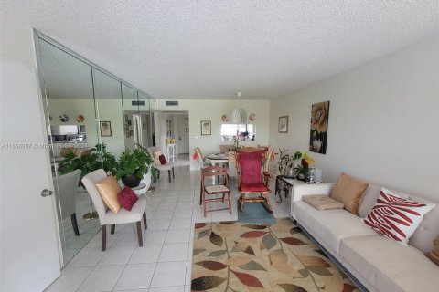 Condo in Davie, Florida, 2 bedrooms  № 1355264 - photo 4