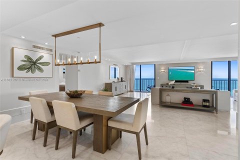 Condo in Miami Beach, Florida, 3 bedrooms  № 1417127 - photo 6