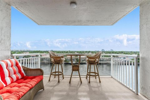 Condo in Hollywood, Florida, 2 bedrooms  № 1270466 - photo 14