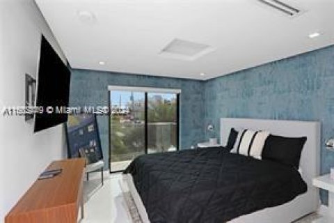 Casa en venta en Hollywood, Florida, 4 dormitorios, 220.46 m2 № 1220916 - foto 23