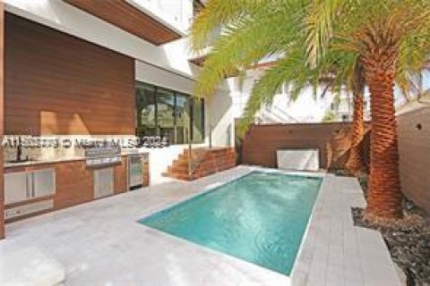 Casa en venta en Hollywood, Florida, 4 dormitorios, 220.46 m2 № 1220916 - foto 16