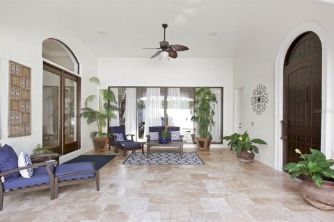 Casa en venta en Orlando, Florida, 4 dormitorios, 339.65 m2 № 1131193 - foto 3