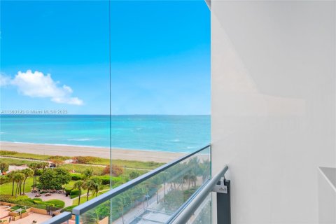 Condominio en venta en Miami Beach, Florida, 1 dormitorio, 94.57 m2 № 382727 - foto 3