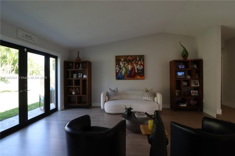 Villa ou maison à vendre à Miami, Floride: 3 chambres, 187.29 m2 № 1391720 - photo 6