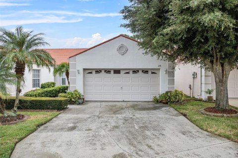 Townhouse in Lakeland, Florida 2 bedrooms, 114.64 sq.m. № 1388935 - photo 1