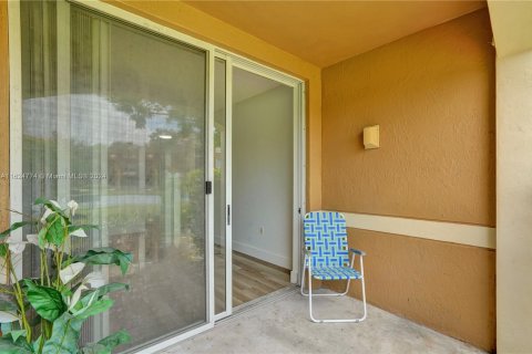 Copropriété à vendre à Tamarac, Floride: 1 chambre, 64.2 m2 № 1289337 - photo 24