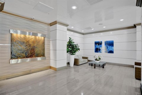 Copropriété à vendre à Sunny Isles Beach, Floride: 1 chambre, 92.9 m2 № 1289294 - photo 15