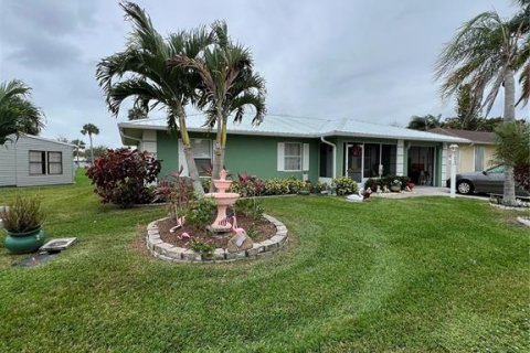 House in Okeechobee, Florida 2 bedrooms, 93.65 sq.m. № 891450 - photo 1