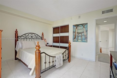 Condominio en venta en Aventura, Florida, 2 dormitorios, 126.44 m2 № 822383 - foto 17