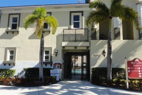 Condominio en venta en Miami Gardens, Florida, 3 dormitorios, 131.83 m2 № 720345 - foto 4