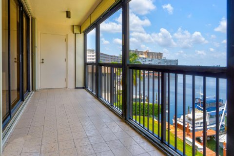 Condominio en venta en Hallandale Beach, Florida, 2 dormitorios, 165.37 m2 № 1188495 - foto 6
