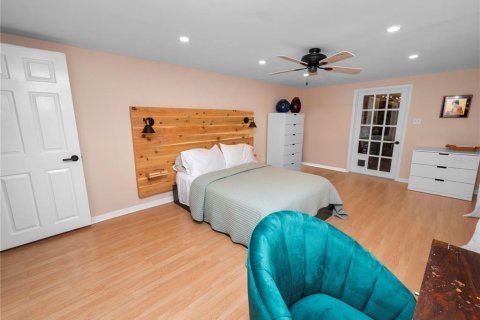 House in Lakeland, Florida 2 bedrooms, 146.32 sq.m. № 1111596 - photo 17