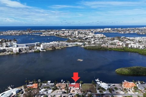 Casa en venta en Saint Petersburg, Florida, 2 dormitorios, 175.12 m2 № 1395550 - foto 3