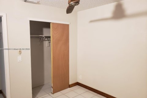 Copropriété à louer à Lauderhill, Floride: 2 chambres, 77.02 m2 № 1345627 - photo 11