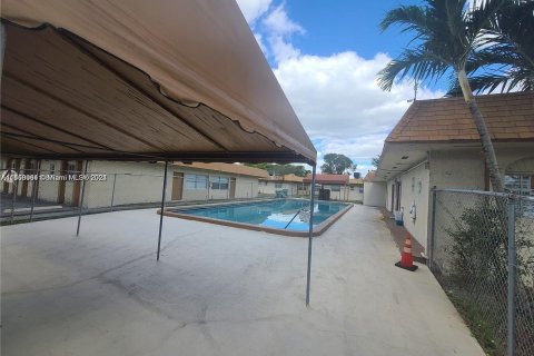 Copropriété à louer à Lauderhill, Floride: 2 chambres, 77.02 m2 № 1345627 - photo 5