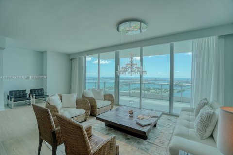 Copropriété à louer à Miami, Floride: 3 chambres, 262.45 m2 № 1345589 - photo 7