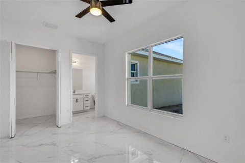 Casa en venta en North Port, Florida, 4 dormitorios, 200.02 m2 № 1192060 - foto 15