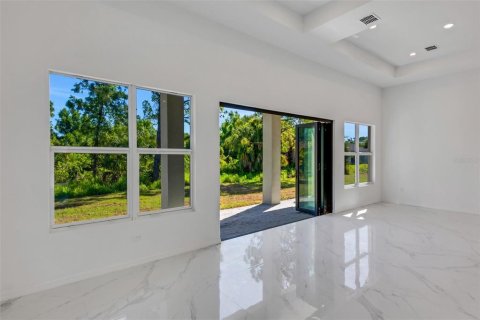 Villa ou maison à vendre à North Port, Floride: 4 chambres, 200.02 m2 № 1192060 - photo 4