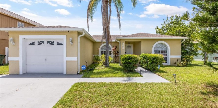 Villa ou maison à Kissimmee, Floride 3 chambres, 100.33 m2 № 1318707