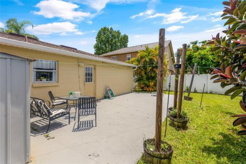 Villa ou maison à vendre à Kissimmee, Floride: 3 chambres, 100.33 m2 № 1318707 - photo 26