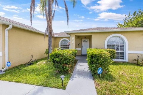 Casa en venta en Kissimmee, Florida, 3 dormitorios, 100.33 m2 № 1318707 - foto 3