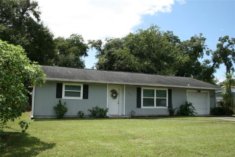 House in DeLand, Florida 2 bedrooms, 103.4 sq.m. № 1337286 - photo 1