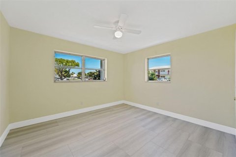 Villa ou maison à vendre à Pompano Beach, Floride: 2 chambres, 123.65 m2 № 1014040 - photo 4
