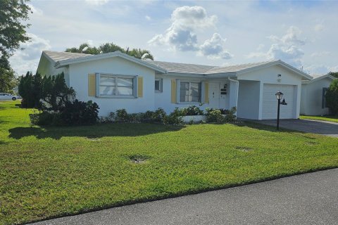 Villa ou maison à vendre à Pompano Beach, Floride: 2 chambres, 123.65 m2 № 1014040 - photo 17