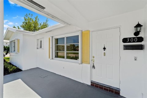 Villa ou maison à vendre à Pompano Beach, Floride: 2 chambres, 123.65 m2 № 1014040 - photo 15