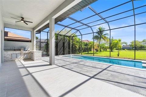 Villa ou maison à vendre à Cape Coral, Floride: 4 chambres, 215.25 m2 № 1332915 - photo 18