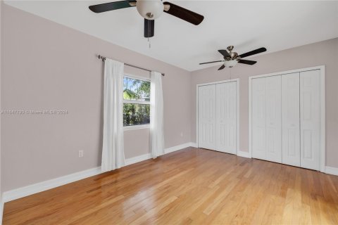 Casa en venta en Miami Shores, Florida, 4 dormitorios, 173.63 m2 № 1332872 - foto 11