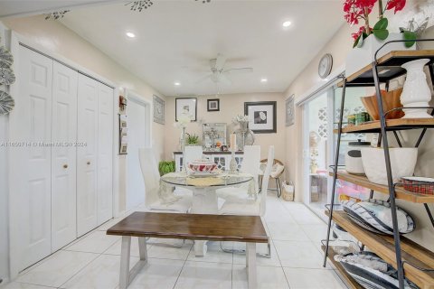 Casa en venta en Cooper City, Florida, 3 dormitorios, 159.7 m2 № 1332917 - foto 7