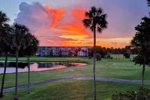 Condo in Pompano Beach, Florida, 3 bedrooms  № 1174953 - photo 3