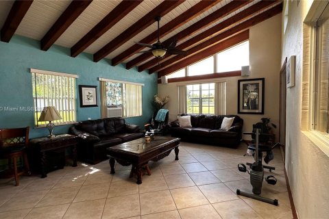 Villa ou maison à vendre à Haverhill, Floride: 4 chambres, 135.27 m2 № 1281707 - photo 10