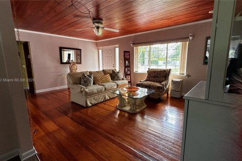 Casa en venta en Haverhill, Florida, 4 dormitorios, 135.27 m2 № 1281707 - foto 4