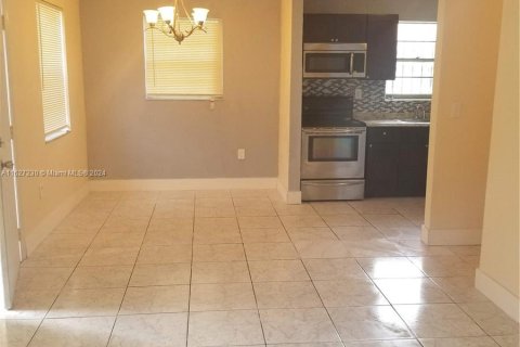 Immobilier commercial à vendre à Miami, Floride: 158.86 m2 № 1281703 - photo 26