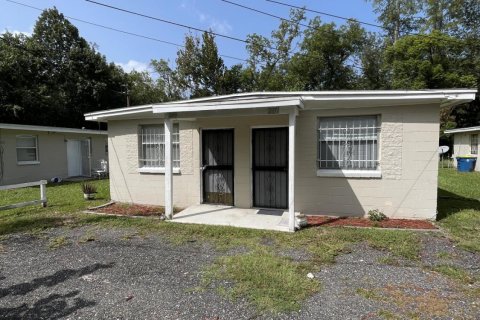 Villa ou maison à louer à Jacksonville, Floride: 2 chambres, 74.32 m2 № 773979 - photo 1