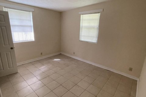 House in Jacksonville, Florida 2 bedrooms, 74.32 sq.m. № 773979 - photo 9