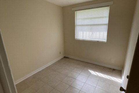 House in Jacksonville, Florida 2 bedrooms, 74.32 sq.m. № 773979 - photo 8