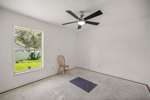 House in Ocala, Florida 3 bedrooms, 196.4 sq.m. № 1343025 - photo 13