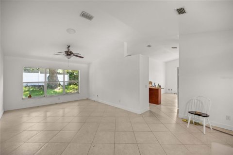 Casa en venta en Ocala, Florida, 3 dormitorios, 196.4 m2 № 1343025 - foto 2