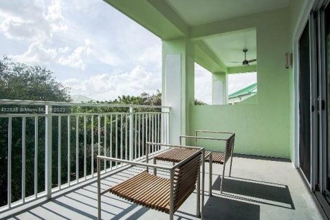 Condominio en venta en Doral, Florida, 3 dormitorios, 192.31 m2 № 658681 - foto 12